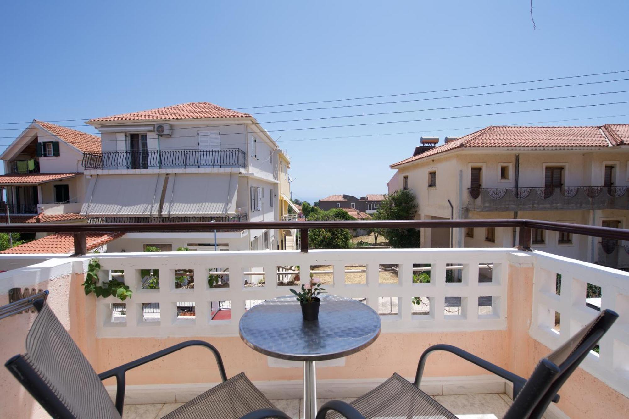 Theodora Studios & Apartments Skala  Esterno foto