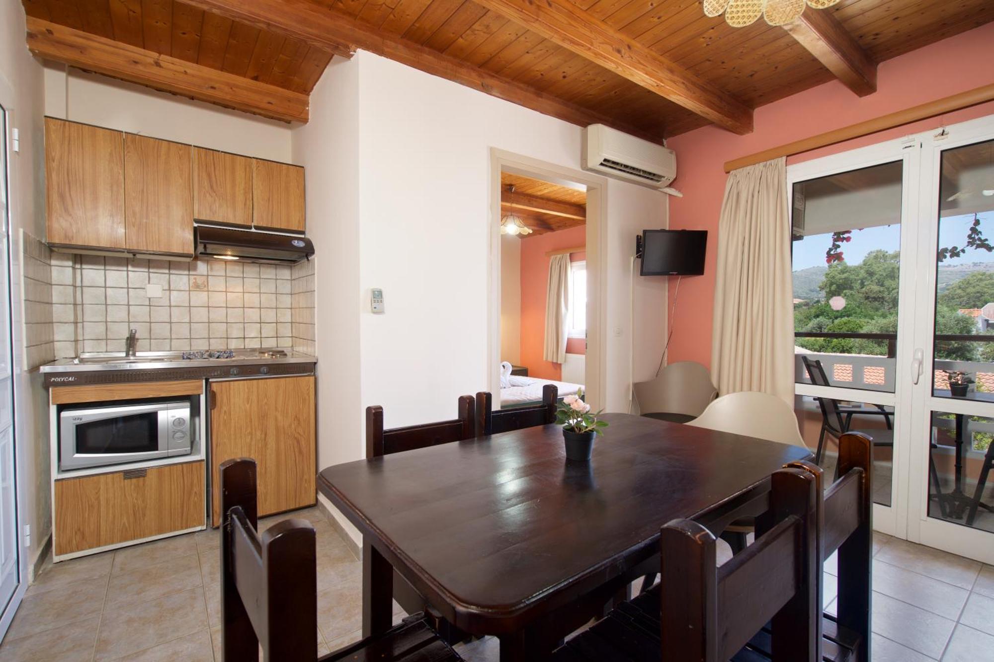 Theodora Studios & Apartments Skala  Esterno foto