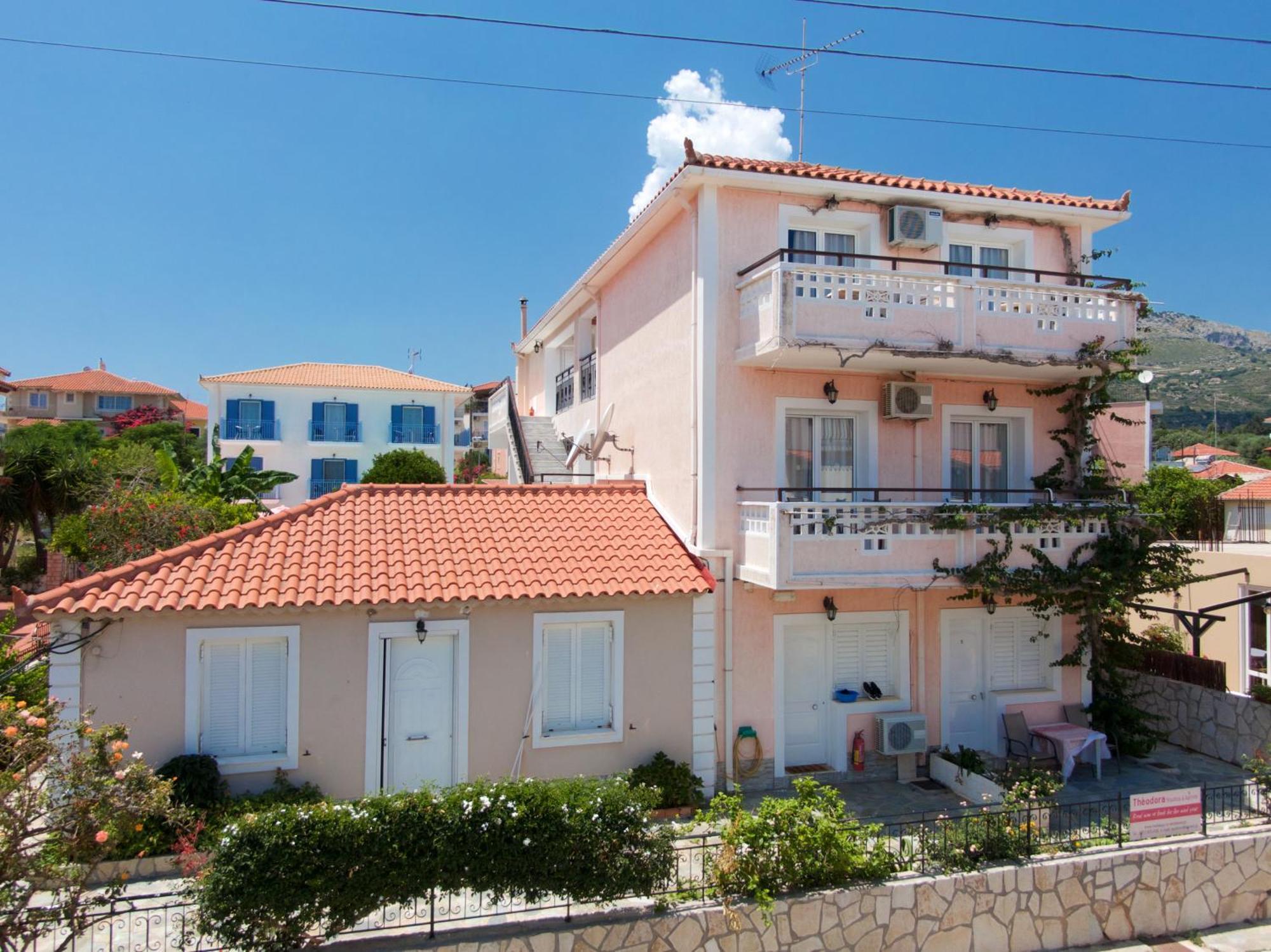 Theodora Studios & Apartments Skala  Esterno foto